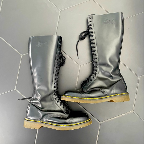 Dr. Martens Shoes - Dr Martens 9663 20-Eyelet Boots
